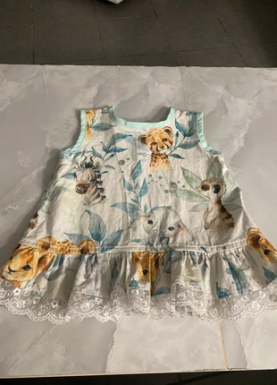 Robe taille 9 mois, staat: Veelgebruikt, maat: 9-12 maanden / 74 cm, € 1,00, € 1,75 inclusief Kopersbescherming