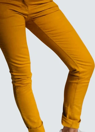 Pantalone a sigaretta ocra, brand: H&M, condizioni: Nuovo senza cartellino, taglia: S / IT 40 / EU 36, €5.00, €5.95 include la Protezione acquisti