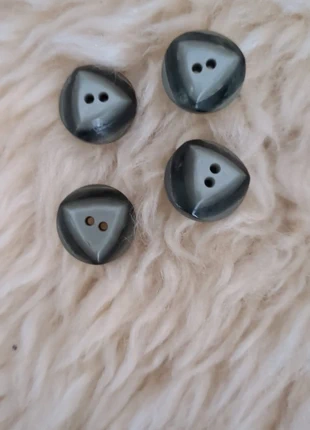Lot de 4 boutons en parfait état kaki vintage, brand: Vintage Dressing, condizioni: Ottime, €2.20, €3.01 include la Protezione acquisti