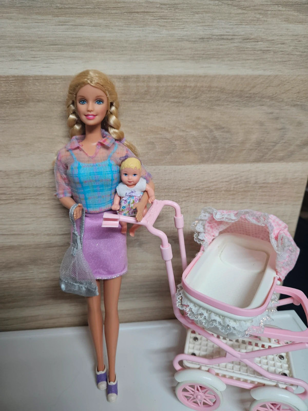 Barbie et Krissy promenade 4