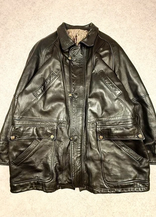 Manteau en cuir et peau de vachette noir Carly Paris vintage 80s style motard biker taille 52/XXL, marque: Vintage Dressing, état: Très bon état, taille: XXL, 59,90 €, 63,60 € Protection acheteurs incluse