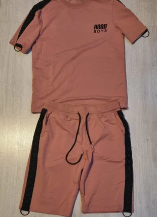 Ensemble- rose- noir- uniplay, merk: Uniplay, staat: Heel goed, maat: M, € 15,00, € 16,45 inclusief Kopersbescherming