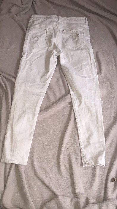Pantalon taille haute blanc dechirer 2
