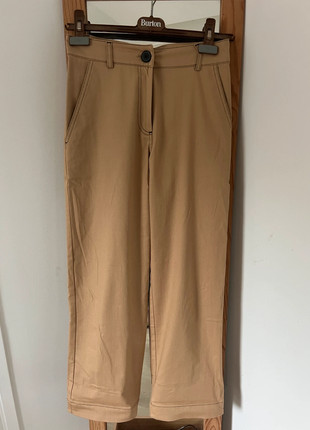 Pantalon beige Sessun, marque: Sessun, état: Très bon état, taille: S / 36 / 8, 20,00 €, 21,70 € Protection acheteurs incluse