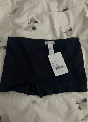 Hanro boy shorts women’s underwear size medium new with tags, brand: Hanro, condition: New with tags, size: M / 10, £20.00, £21.70 includes Buyer Protection