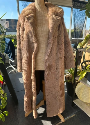 Magnifique fourrure longue de très bonne qualité., merk: Vintage, staat: Heel goed, maat: M / 38 / 10, € 45,00, € 47,95 inclusief Kopersbescherming