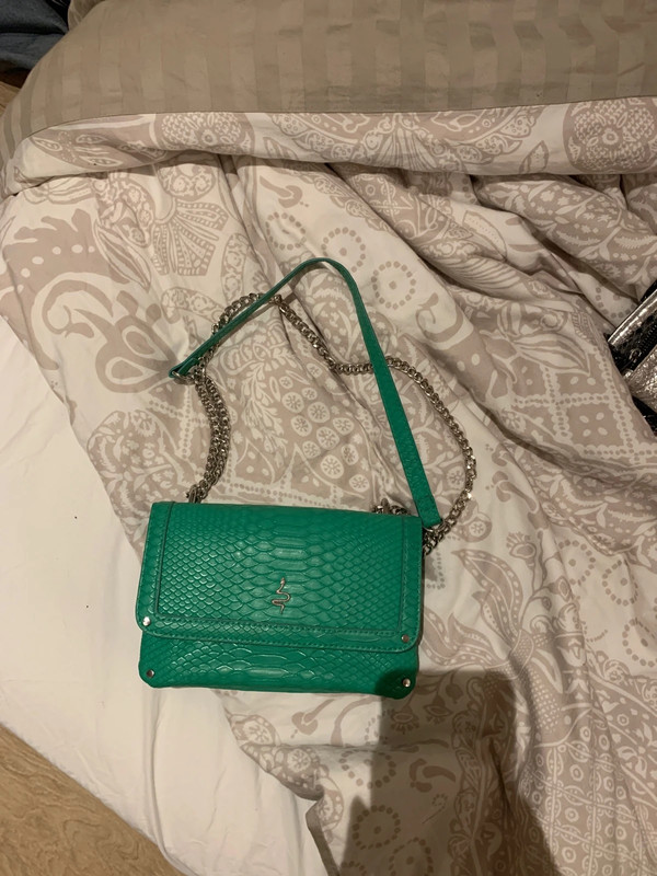 sac vert crocodile 1