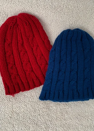 Pack de gorros de invierno de niño azul y rojo , marca: Local, estado: Nuevo sin etiquetas, tamaño: Talla única, 4,00 €, 4,20 € Protección al comprador incluida