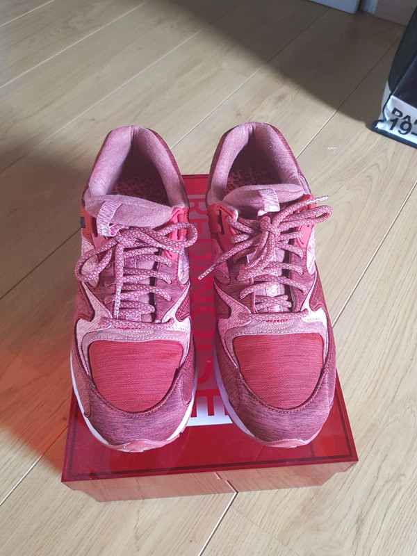 End Clothing X Saucony Grid 9000