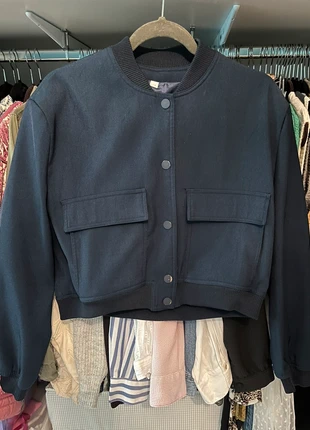 Veste bomber courte bleue marine - taille M, merk: sans marque, staat: Heel goed, maat: M / 38 / 10, € 8,00, € 9,10 inclusief Kopersbescherming