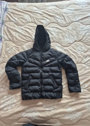 Piumino Nike, marque: Nike, état: Bon état, taille: 11 ans / 146 cm, 15,00 €, 16,45 € Protection acheteurs incluse