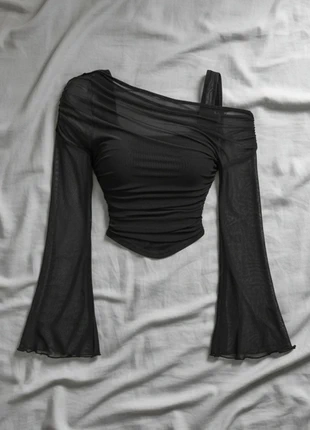 Top noir asymétrique manches évasées style Y2K goth chic mesh, merk: Vintage Dressing, staat: Heel goed, maat: M / 38 / 10, € 36,99, € 39,54 inclusief Kopersbescherming