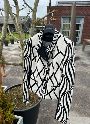 Blazer 38, merk: Airfield, staat: Heel goed, maat: M / 38 / 10, € 22,50, € 24,33 inclusief Kopersbescherming