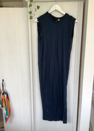 Nachtblaues Maxikleid, brand: Forever 21, condizioni: Ottime, taglia: S / IT 40 / EU 36, €4.00, €4.90 include la Protezione acquisti