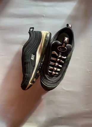 Scarpe Nike- Air Max 97- Nero e bianco, état: Très bon état, taille: 38,5, 14,99 €, 16,44 € Protection acheteurs incluse