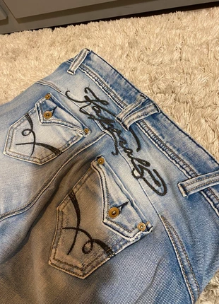 Vintage Jeans. Backpocket-Design. Backprint. Denim. Vintage Dressing, marke: Vintage Dressing, zustand: Sehr gut, größe: W29 | DE 44, 40,00 €, 42,70 € inklusive Vinted-Käuferschutz