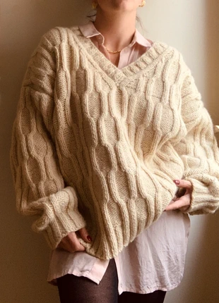 Vintage Pure Wool Chunky Knit V Neck Sweater, brand: Hand Knitted, condition: Very good, size: XL / 14, £38.00, £40.60 includes Buyer Protection Pro