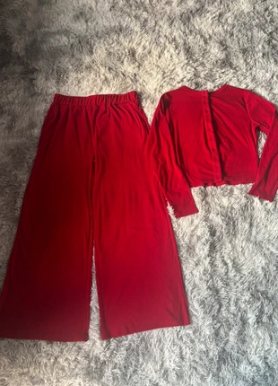 Viral Molly-Mae Inspired Red Co-Ord Set, brand: tik tok, condition: New without tags, size: XL / 14, £16.00, £17.50 includes Buyer Protection