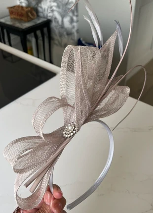 Elegant Nude/Champagne Fascinator Headband – Perfect for Weddings & Special Occasions, brand: NO LABEL, condition: New without tags, size: One size, £13.00, £14.35 includes Buyer Protection
