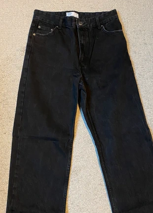 jean noir droit bershka, marque: Bershka, état: Très bon état, taille: M / 38 / 10, 15,00 €, 16,45 € Protection acheteurs incluse