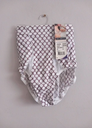 Culotte sans complexe 38/40, merk: Sans Complexe, staat: Nieuw met prijskaartje, maat: M / 38 / 10, € 8,00, € 9,10 inclusief Kopersbescherming