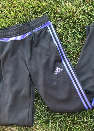 Adidas leggings with ankle zipper and purple stripe, brand: adidas, condition: Very good, size: XS / UK 4-6, £19.20, £20.86 includes Buyer Protection
