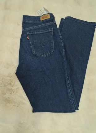 Levi's taille haute straight W28 L32. Z11, brand: Levi's, condition: Very good, size: M / 38 / 10, €22.90, €24.75 includes Buyer Protection Pro