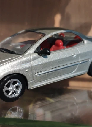 Peugeot 206 cc, marke: Solido, zustand: Sehr gut, größe: Frühchen, bis 44, 10,00 €, 11,20 € inklusive Vinted-Käuferschutz