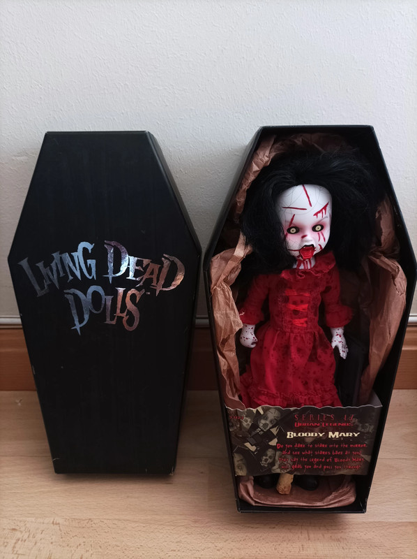 Living Dead Dolls Urban Bloody Mary Legends 17 Series