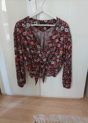 Blouse fleurie en taille 42., merk: KOOKAÏ, staat: Heel goed, maat: XL / 42 / 14, € 5,00, € 5,95 inclusief Kopersbescherming