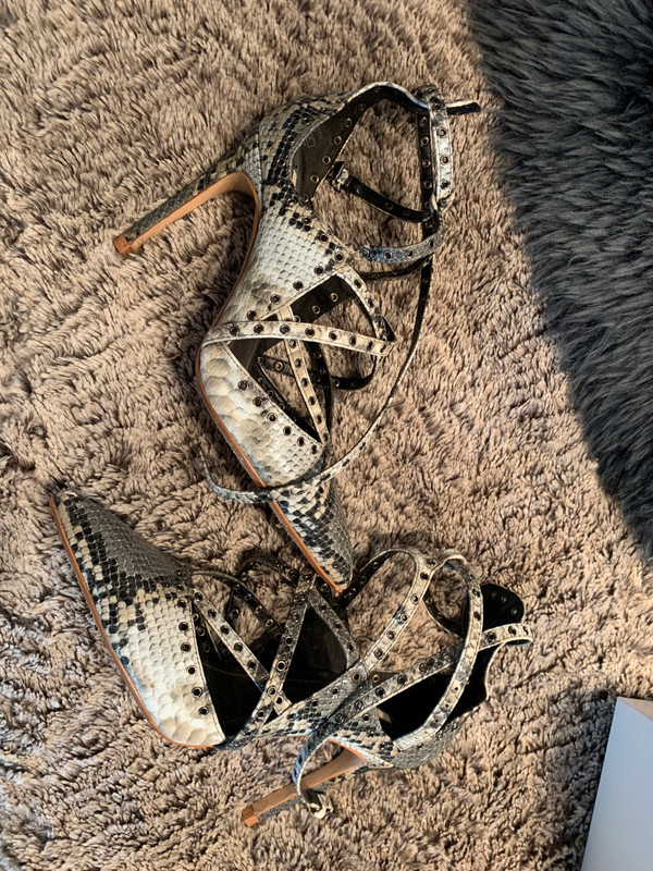 Escarpin sale python zara