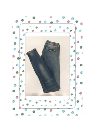 Jean Guess Lamya Skinny bleu taille 25 (34 FR), marke: GUESS, zustand: Sehr gut, größe: XS / 34 / 6, 10,00 €, 11,20 € inklusive Vinted-Käuferschutz