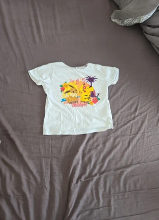 T-shirt pokemon 10a, état: Bon état, taille: 8 ans / 128 cm, 2,00 €, 2,80 € Protection acheteurs incluse
