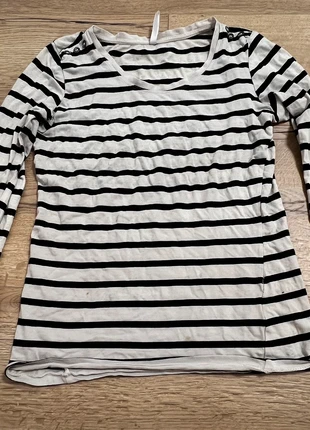 Medicine black and white Striped longsleeve shirt, brand: MEDICINE, condizioni: Ottime, taglia: XS / IT 38 / EU 34, €5.00, €5.95 include la Protezione acquisti