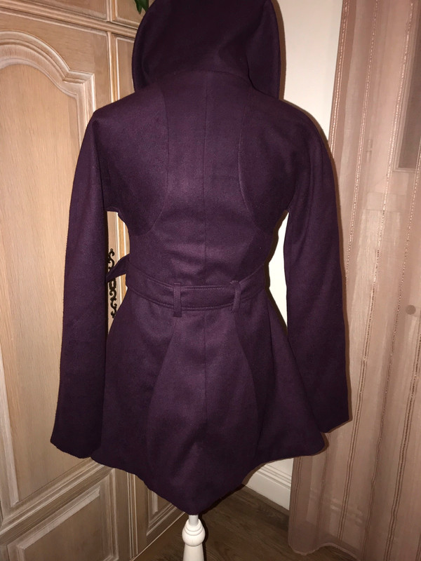 manteau couleur aubergine