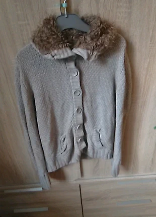 Gilet hiver moltoné gris avec une capuche , merk: Pepperts, staat: Veelgebruikt, maat: XXS / 32 / 4, € 5,00, € 5,95 inclusief Kopersbescherming