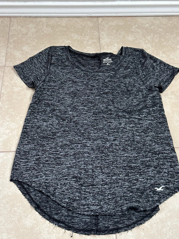 Hollister black must have collection shirt size small 1