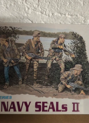 Dragon US Navy seals, merk: Dragon, staat: Nieuw zonder prijskaartje, maat: Prematuur, tot 44 cm, € 15,00, € 16,45 inclusief Kopersbescherming