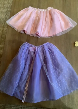 2 jupes de deguisement lot, marque: Go Sport, état: Très bon état, taille: 6 ans / 116 cm, 4,00 €, 4,90 € Protection acheteurs incluse