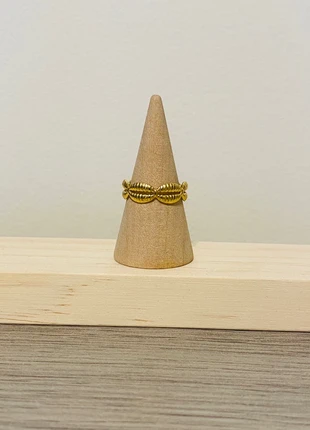 Bague doré ajustable coquillage acier inoxydable, brand: Boutique Parisienne, condizioni: Ottime, taglia: Regolabile, €9.00, €10.15 include la Protezione acquisti Pro