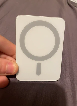 Batterie externe magnétique, marque: Apple, état: Neuf avec étiquette, 20,00 €, 21,70 € Protection acheteurs incluse
