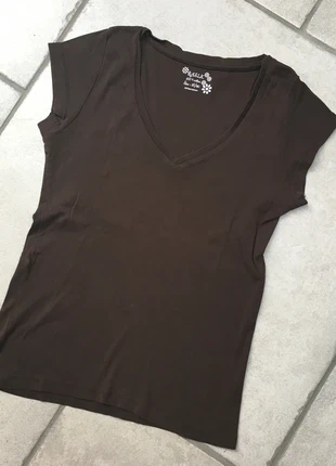 T-shirt 38, marque: Basic, état: Très bon état, taille: M / 38 / 10, 1,00 €, 1,75 € Protection acheteurs incluse