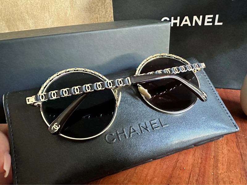 Sonnenbrillen Chane schwarz rahmen  Chanel sonnenbrille, Brille,  Sonnenbrille
