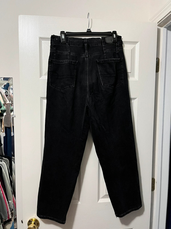 American Eagle Mom Jeans 2