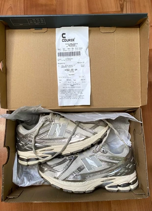 New balance 1906 beige et argent, brand: New Balance, condition: Very good, size: 37, €85.00, €89.95 includes Buyer Protection