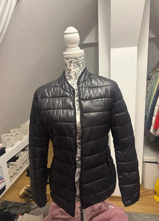 Parka Daunenjacke Karl Lagerfeld, merk: Karl Lagerfeld, staat: Nieuw met prijskaartje, maat: S / 36 / 8, € 250,00, € 263,20 inclusief Kopersbescherming