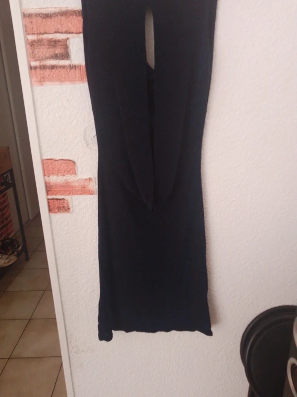 Robe pailletée bleu nuit dos nu - photo numéro 8