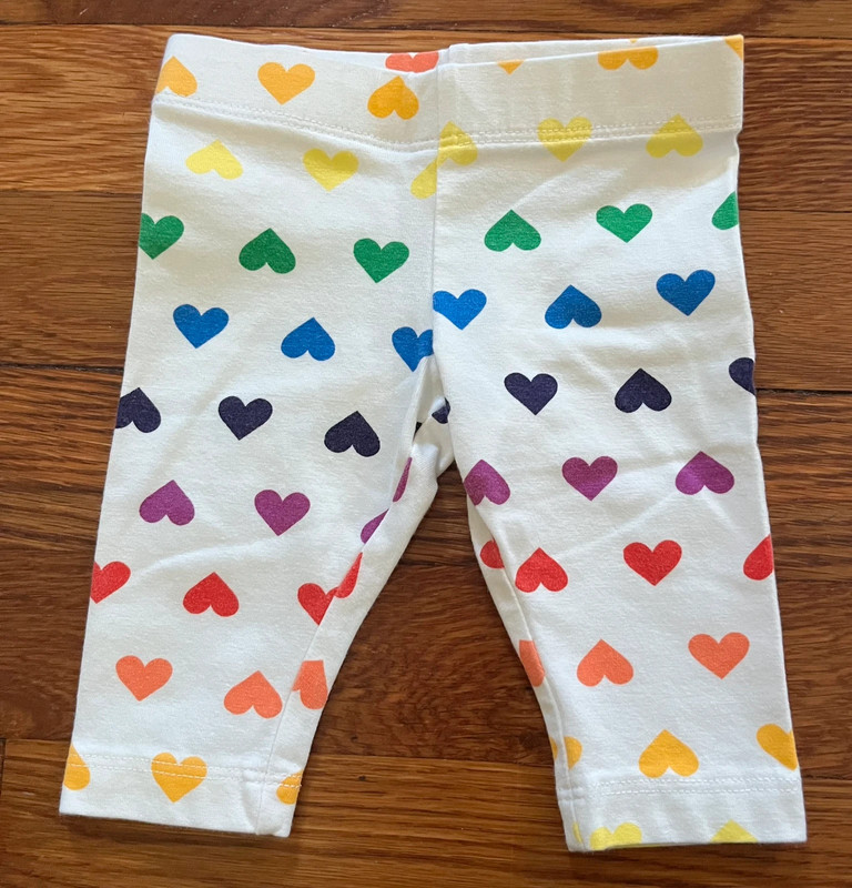 NWOT Primary Rainbow Hearts Stretchy Pants Baby Size 0-3M 1