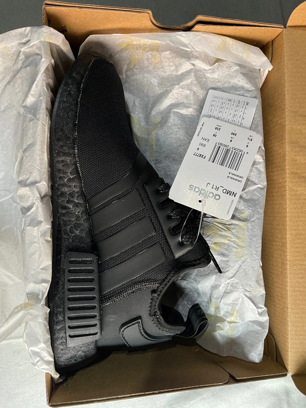 Adidas NMD R1 J Negras EU 38 US 5.5 UK 5 Vinted