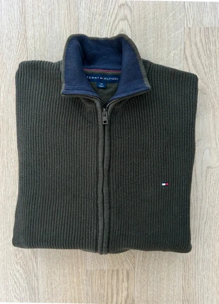Pull Tommy Hilfiger zippe kaki foncé Homme taille S très bon état, marca: Tommy Hilfiger, estado: Bueno, tamaño: S, 25,00 €, 26,95 € Protección al comprador Pro incluida